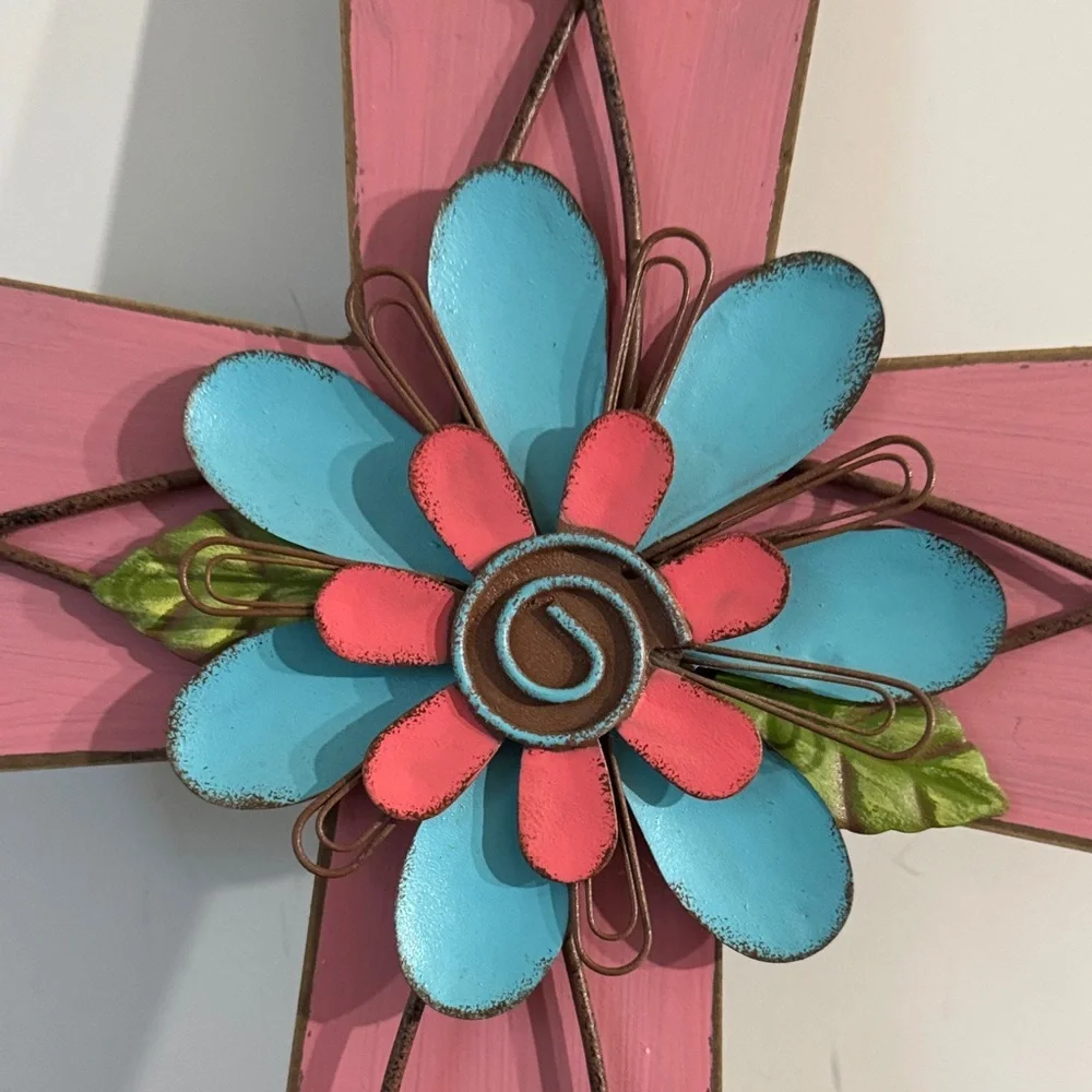 Beautiful Rustic Decorative Metal Floral Cross